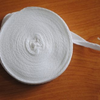 white cotton tag